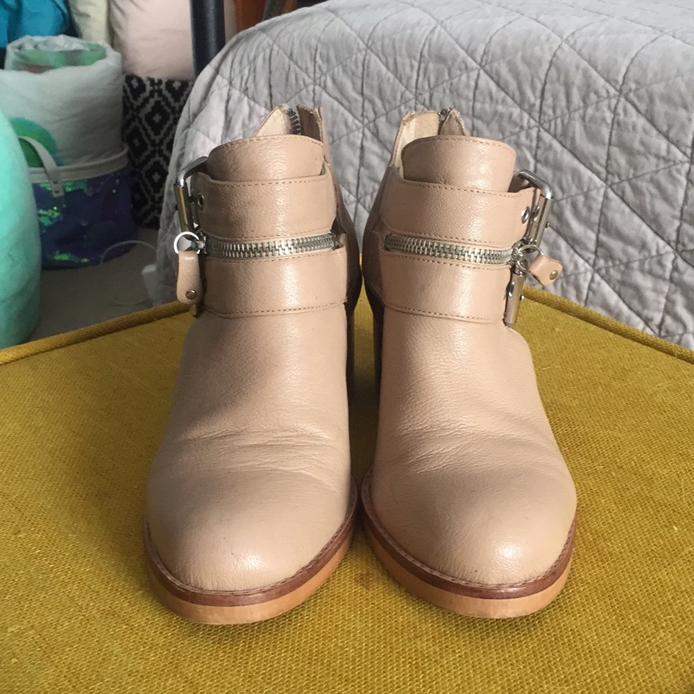 Dolce Vita booties
